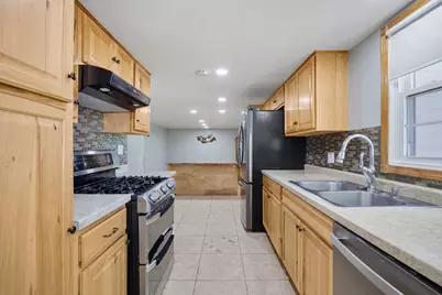 898 Debra Lane, Elk Grove Village, IL 60007 - Photo 7
