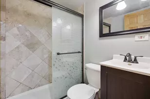 898 Debra Ln, Elk Grove Village, IL 60007 - Photo 17