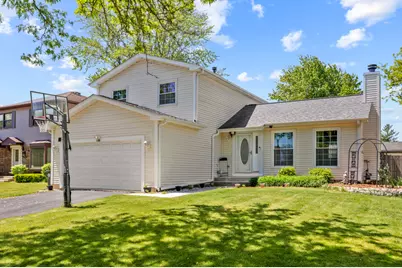 898 Debra Lane, Elk Grove Village, IL 60007 - Photo 1