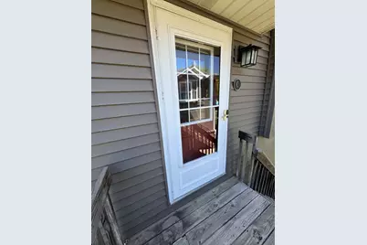 2430 E 51st Street #C, Davenport, IA 52807 - Photo 5