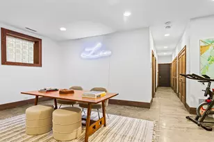 820 W Buckingham Pl, Chicago, IL 60657 - Photo 21