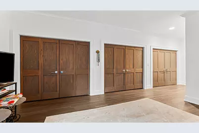 820 W Buckingham Place #1, Chicago, IL 60657 - Photo 11