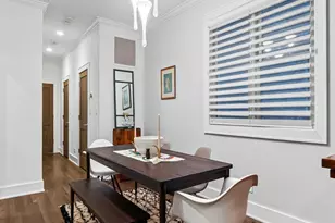 820 W Buckingham Pl, Chicago, IL 60657 - Photo 7