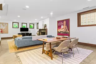 820 W Buckingham Pl, Chicago, IL 60657 - Photo 23
