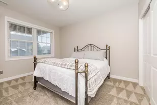 1412 Kickapoo Creek Rd, Bloomington, IL 61705 - Photo 37