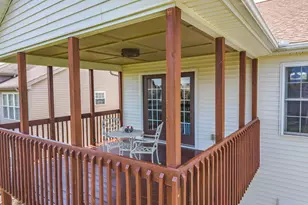 1412 Kickapoo Creek Rd, Bloomington, IL 61705 - Photo 47