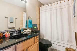 5803 Oakwood Dr, Lisle, IL 60532 - Photo 13