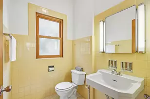 734 Gunderson Ave, Oak Park, IL 60304 - Photo 17
