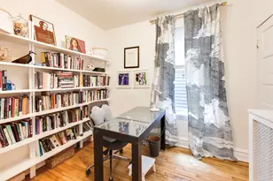 2433 W Hutchinson St, Chicago, IL 60618 - Photo 13