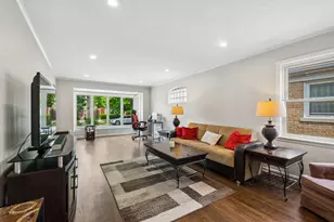 6341 N Tripp Ave, Chicago, IL 60646 - Photo 5