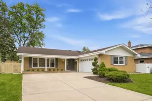 2141 Walnut St, Park Ridge, IL 60068 - Photo 1