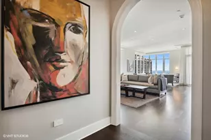 118 E Erie St, Chicago, IL 60611 - Photo 3