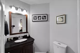 3424 Parliament Ln, Naperville, IL 60564 - Photo 9