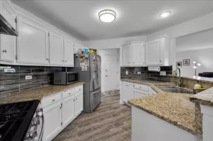 3424 Parliament Ln, Naperville, IL 60564 - Photo 13