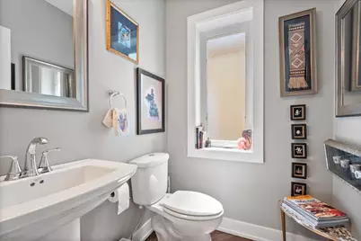 1130 Dewey Avenue, Evanston, IL 60202 - Photo 11