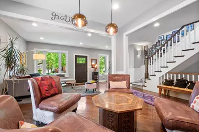 1130 Dewey Avenue, Evanston, IL 60202 - Photo 5