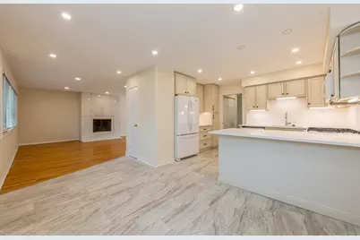 400 Park Avenue #D, Highland Park, IL 60035 - Photo 3