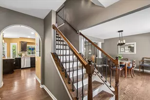 459 Rock Hall Cir, Grayslake, IL 60030 - Photo 3