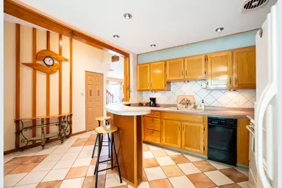 1720 N Chestnut Avenue, Arlington Heights, IL 60004 - Photo 3