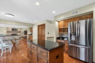 1659 Brittany Ln, Hoffman Estates, IL 60192 - Photo 7