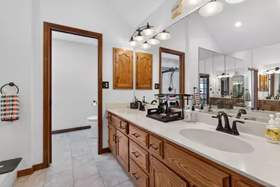 1659 Brittany Lane, Hoffman Estates, IL 60192 - Photo 19