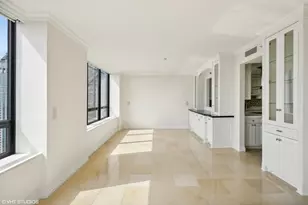 180 E Pearson St, Chicago, IL 60611 - Photo 5