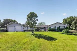2039 Bernadette Ln, Yorkville, IL 60560 - Photo 1