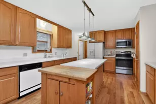 2039 Bernadette Ln, Yorkville, IL 60560 - Photo 9