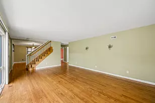 114 W Berkshire Ave, Lombard, IL 60148 - Photo 7