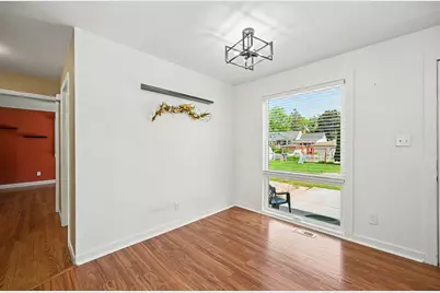 114 W Berkshire Avenue, Lombard, IL 60148 - Photo 15