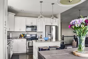 1012 Declaration Dr, Savoy, IL 61874 - Photo 13