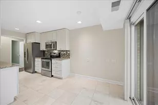 1740 Mission Hills Rd, Northbrook, IL 60062 - Photo 9