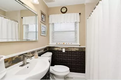 115 N Rose Avenue, Addison, IL 60101 - Photo 9