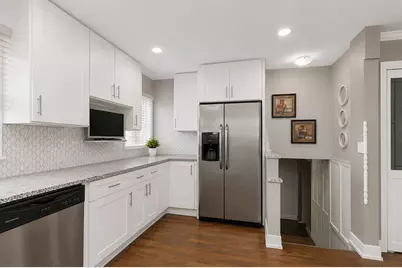115 N Rose Avenue, Addison, IL 60101 - Photo 5
