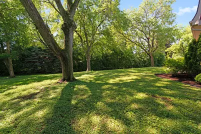 65 Regent Drive, Oak Brook, IL 60523 - Photo 31