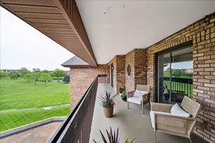3851 Mission Hills Rd, Northbrook, IL 60062 - Photo 23