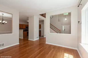 2215 Stoughton Dr, Aurora, IL 60502 - Photo 5