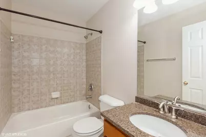 2215 Stoughton Drive #2215, Aurora, IL 60502 - Photo 11