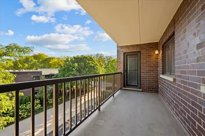 650 Laurel Avenue #303, Highland Park, IL 60035 - Photo 11