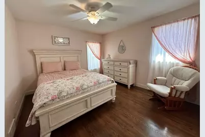 10021 Minnick Avenue, Oak Lawn, IL 60453 - Photo 15