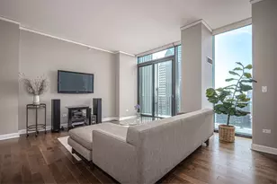 225 N Columbus Dr, Chicago, IL 60601 - Photo 9