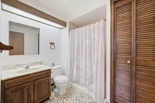 629 N Lakeview Dr, Round Lake, IL 60073 - Photo 15