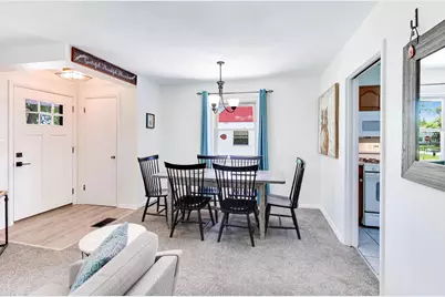 210 N 2nd Avenue, Villa Park, IL 60181 - Photo 7