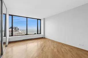 5455 N Sheridan Rd, Chicago, IL 60640 - Photo 13