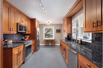 826 N Main Street, Naperville, IL 60563 - Photo 9