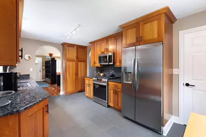 826 N Main Street, Naperville, IL 60563 - Photo 11
