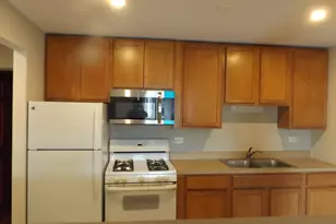 710 W Huntington Commons Rd, Mount Prospect, IL 60056 - Photo 3