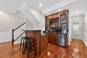 924 W Roscoe St, Chicago, IL 60657 - Photo 37