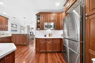 924 W Roscoe St, Chicago, IL 60657 - Photo 17