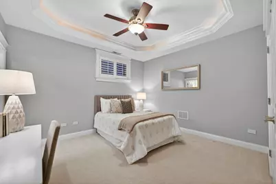 924 W Roscoe Street #1, Chicago, IL 60657 - Photo 41